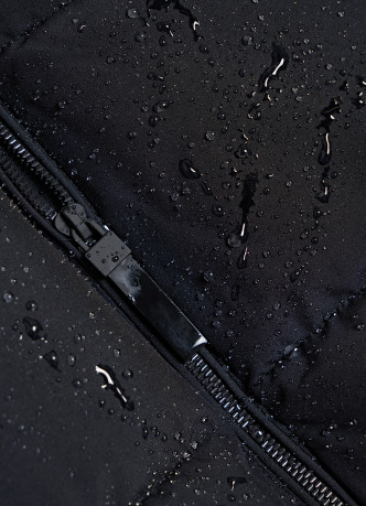 Утеплённый жилет для мальчиков