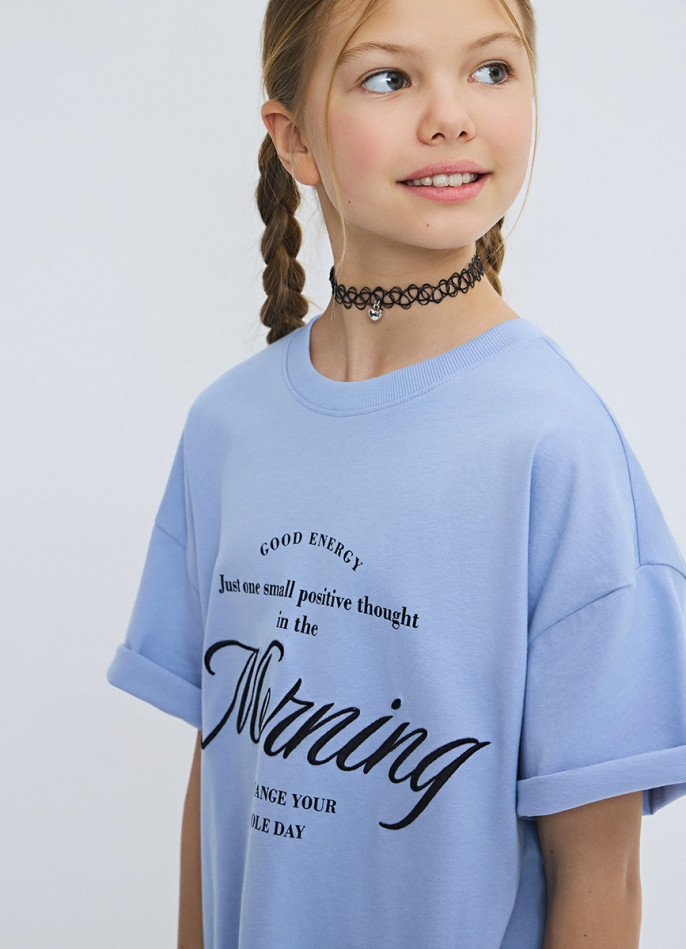 Футболка с вышивкой для девочек