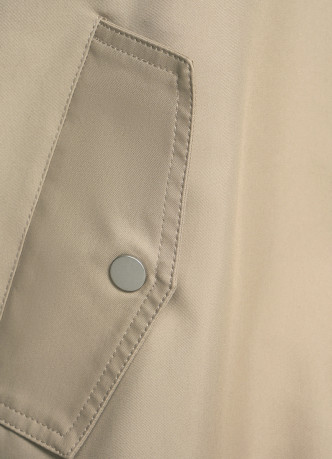 Легкая куртка