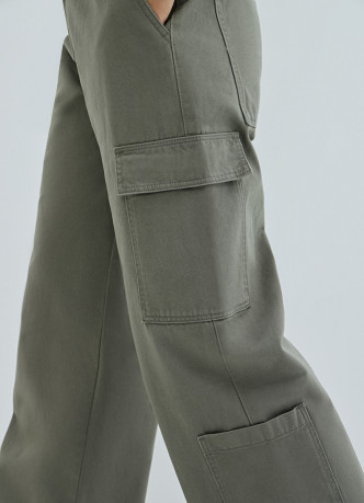 Хлопковые брюки карго с накладными карманами