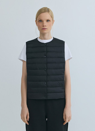 Лёгкий стёганый жилет