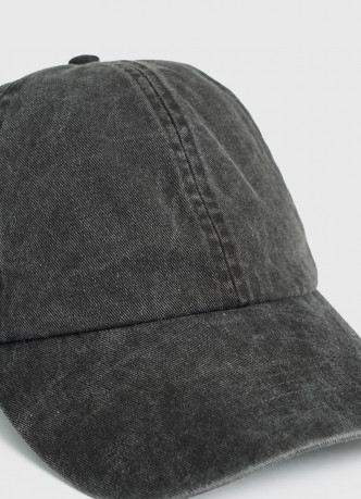 Бейсболка с эффектом стирки