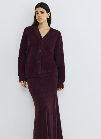 Кардиган из пушистой пряжи на пуговицах