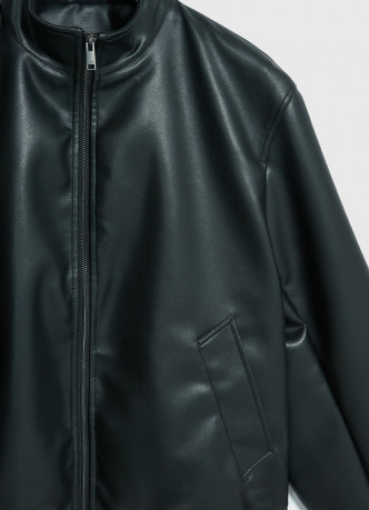 Бомбер из искусственной кожи