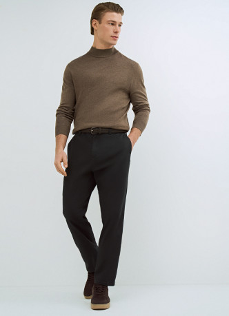 Базовый джемпер с воротником-стойкой