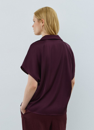 Сатиновая блузка с коротким рукавом