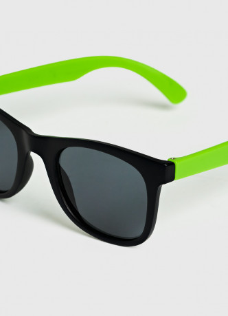 Солнцезащитные очки для мальчиков