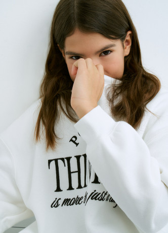 Свитшот с вышивкой для девочек