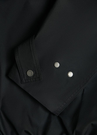 Короткая куртка с воротником-стойкой