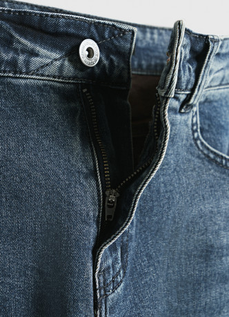 Зауженные джинсы Slim