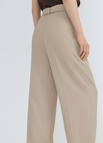 Зауженные брюки с поясом