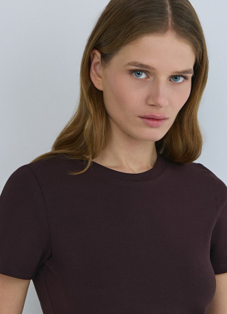 Базовая футболка из хлопка