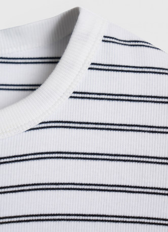 Футболка в рубчик