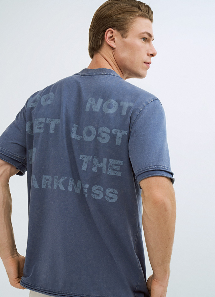 Футболка с текстовым принтом