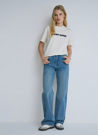 Футболка с вышивкой