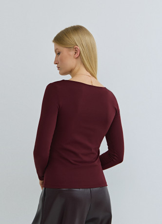 Лонгслив с квадратным вырезом