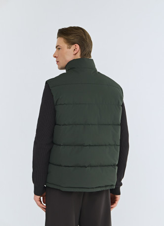 Утеплённый стёганый жилет