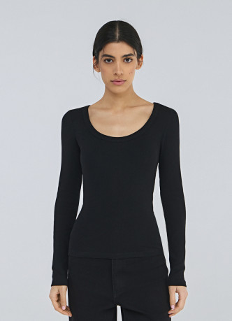 Приталенный лонгслив в рубчик