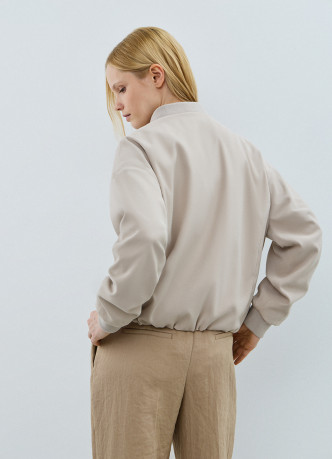 Бомбер на молнии