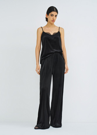 Бархатный топ с кружевом