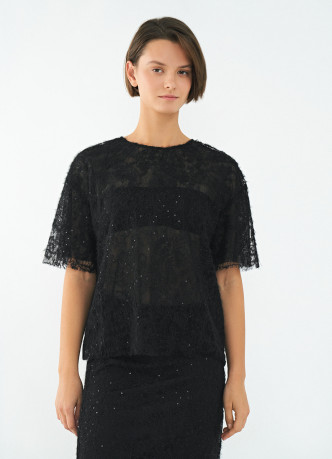 Полупрозрачная ажурная футболка