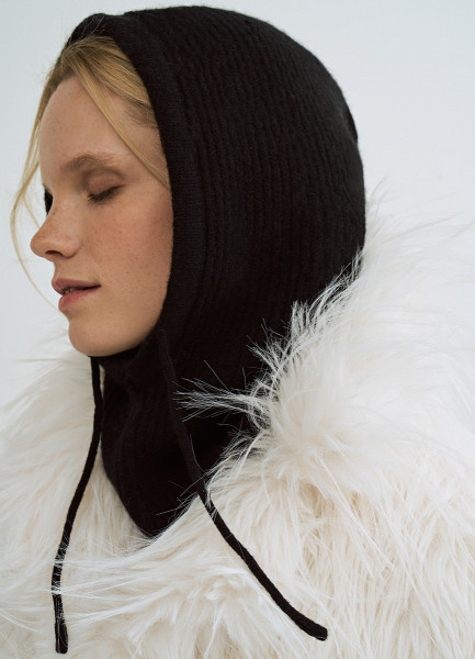 Вязаный капор Черный 1599₽