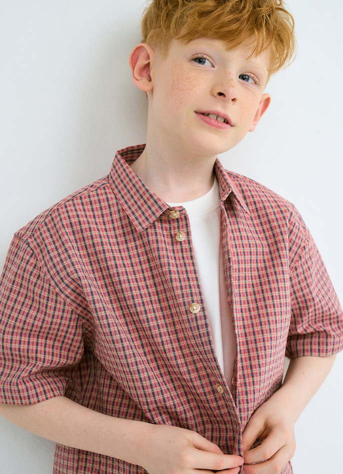 Рубашка из ткани с жатым эффектом для мальчиков
