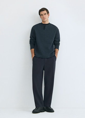 Свитшот с вырезом хенли