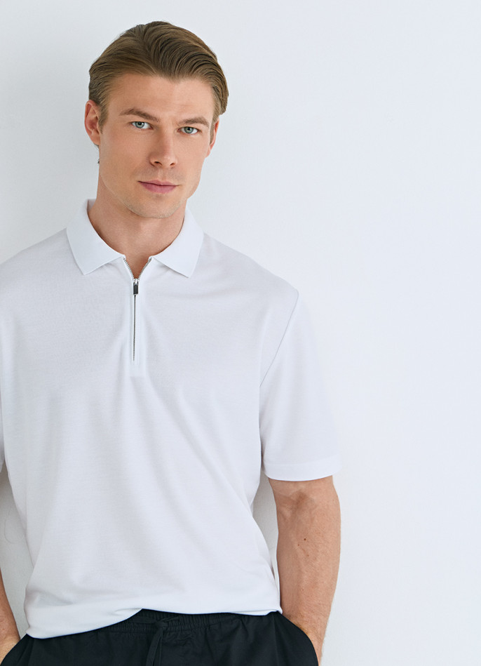 Поло из техноткани с воротником на молнии