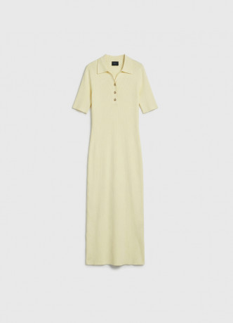 Платье в рубчик с воротником поло