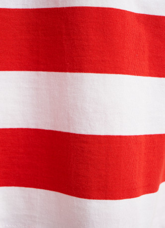 Укороченная футболка