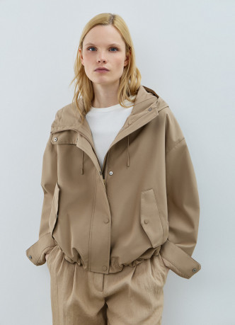 Легкая куртка