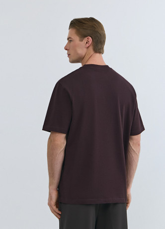 Футболка с текстовой вышивкой