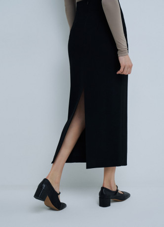 Прямая юбка миди