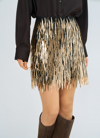 Мини-юбка с длинными пайетками