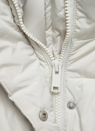 Жилет с капюшоном