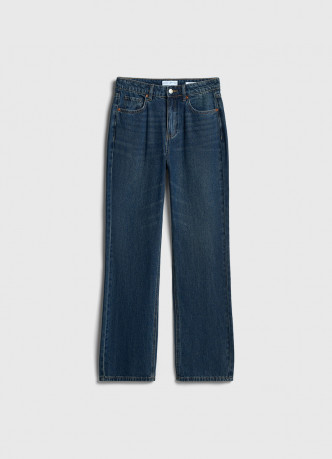 Прямые джинсы с высокой посадкой