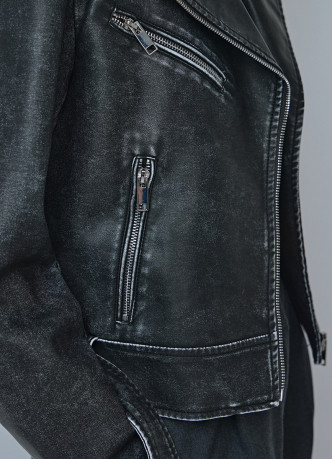 Куртка-косуха из экокожи