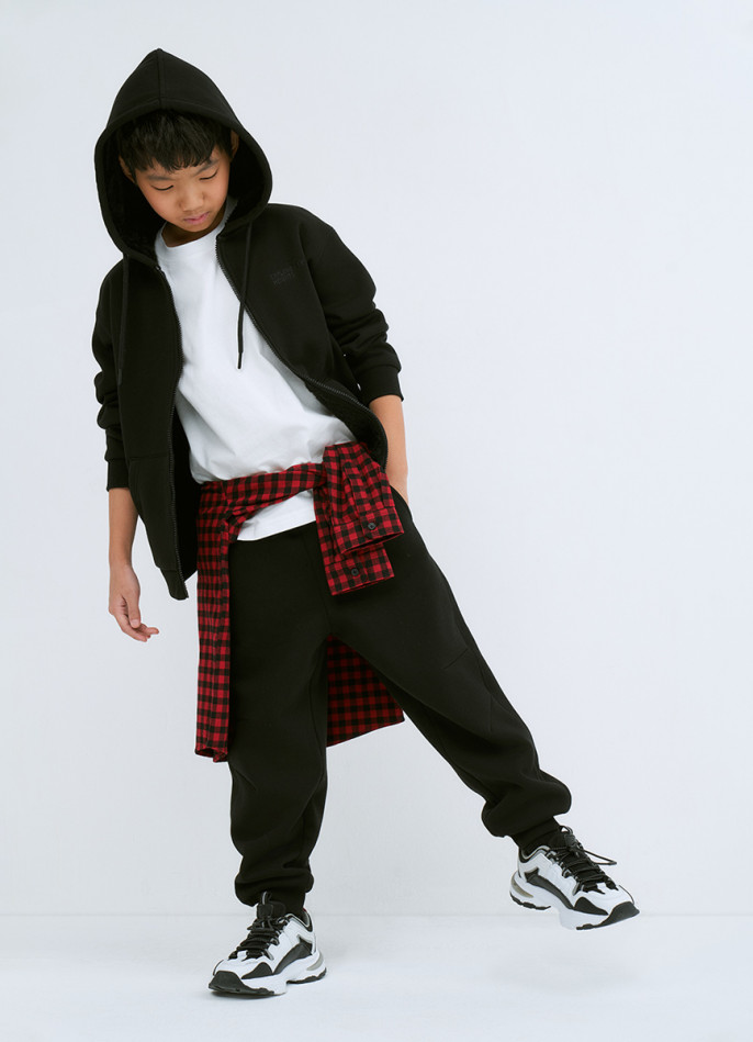 Трикотажные брюки для мальчиков