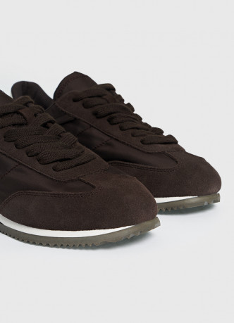 Кроссовки из натуральной замши