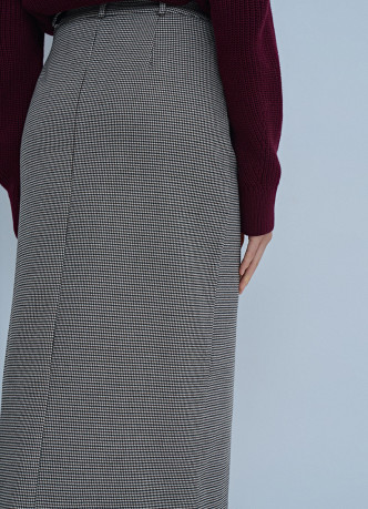 Прямая юбка миди