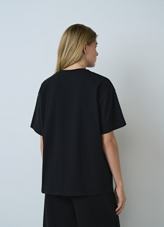 Футболка со стразами