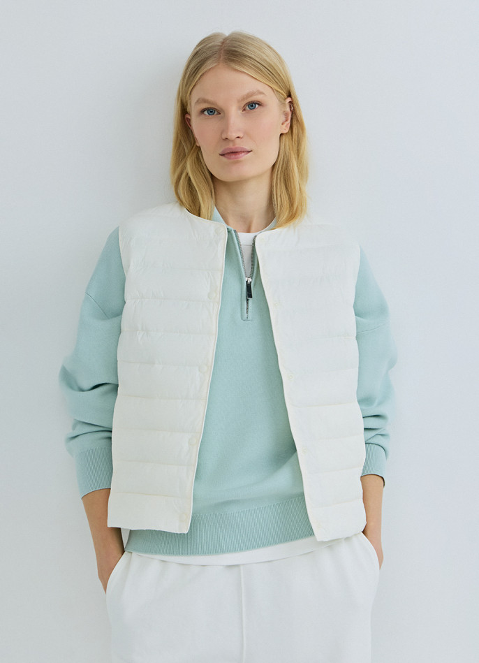 Лёгкий стёганый жилет