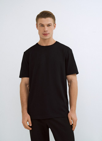 Базовая футболка