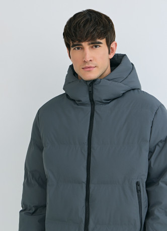 Утеплённая куртка с бесшовной технологией