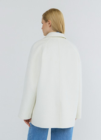 Легкое пальто