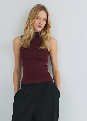 Топ из хлопка и модала с воротником-стойкой