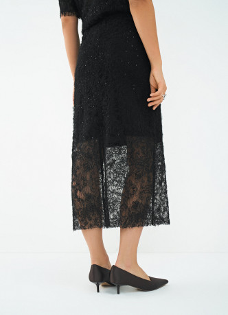 Полупрозрачная ажурная юбка миди