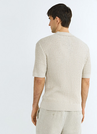 Вязаное поло из ажурной пряжи