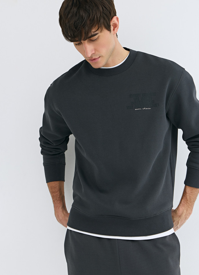 Базовый свитшот с принтом